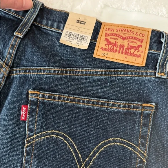 Levi's Women's 501 Dark Indigo Jean Shorts - Picture 6 of 9